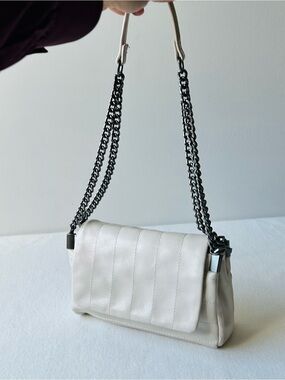 Zara Quilted Shoulder Bag in Cream color